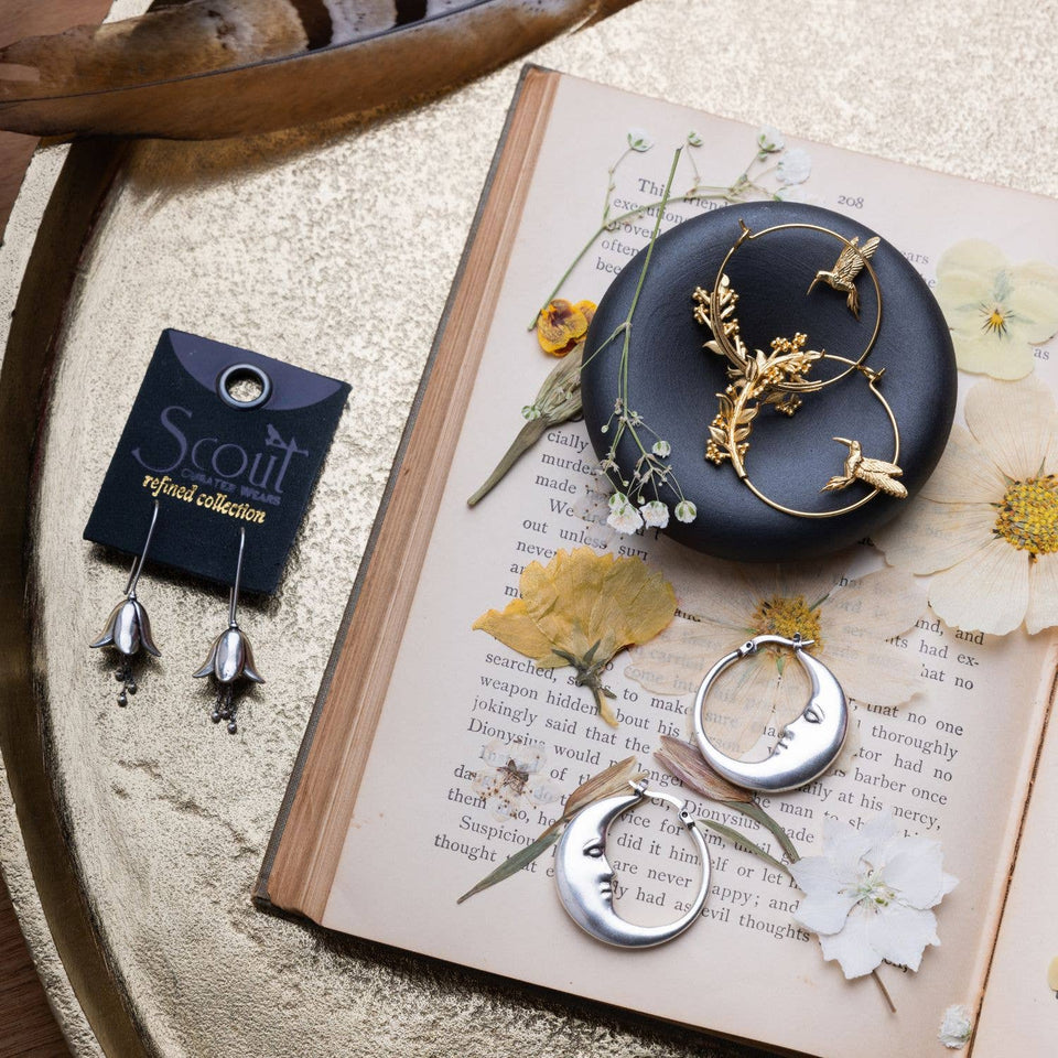 Refined Icon Earring - Hummingbird Hoop/Gold