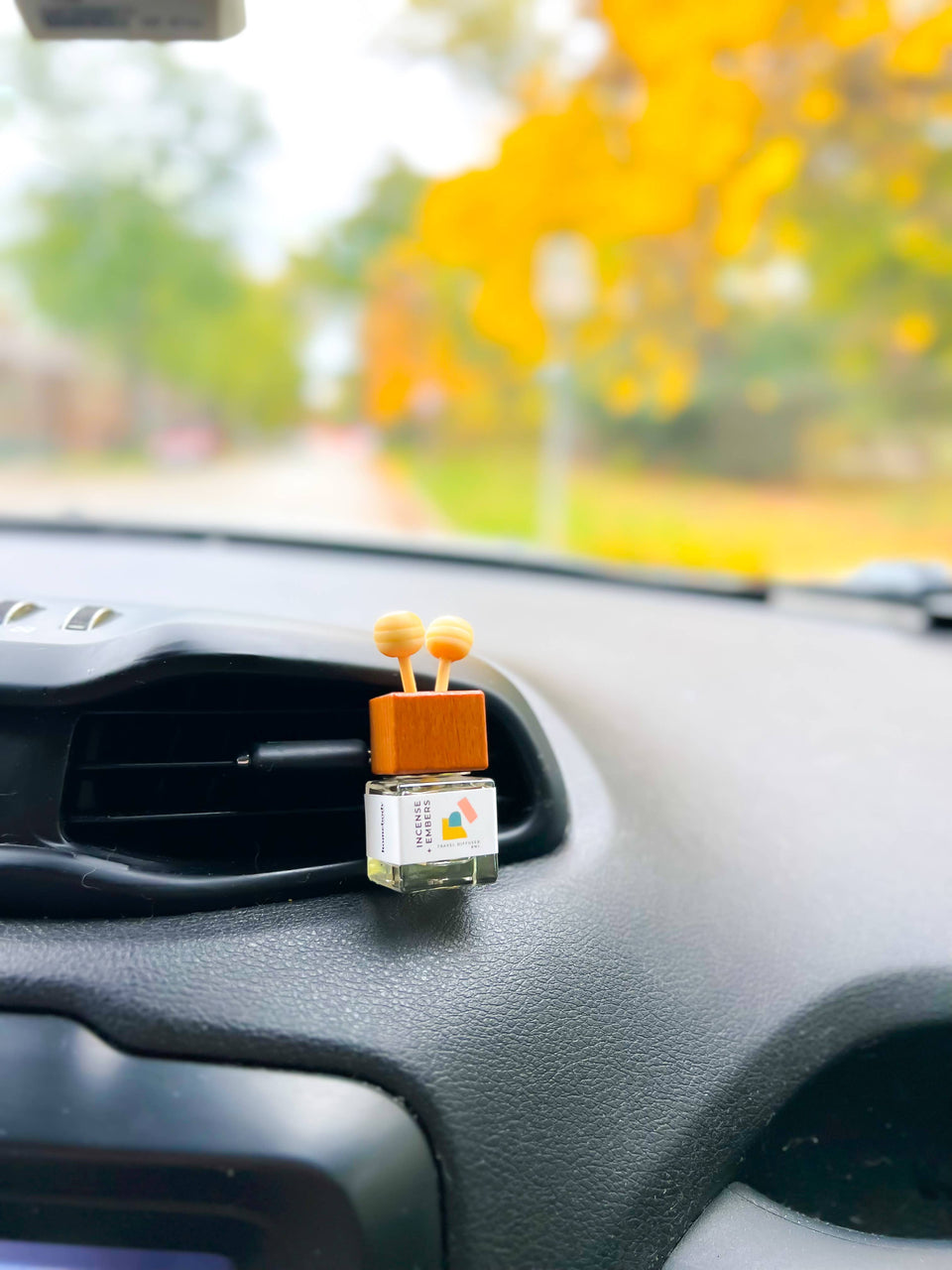 Travel Diffusers • Vent Clip: Palo Santo